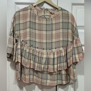 Zara blouse size medium short sleeve plaid peplum flows  rivets cream
